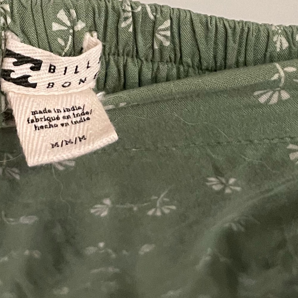 Women’s Green Floral Billabong Skirt - Picture 7 of 8